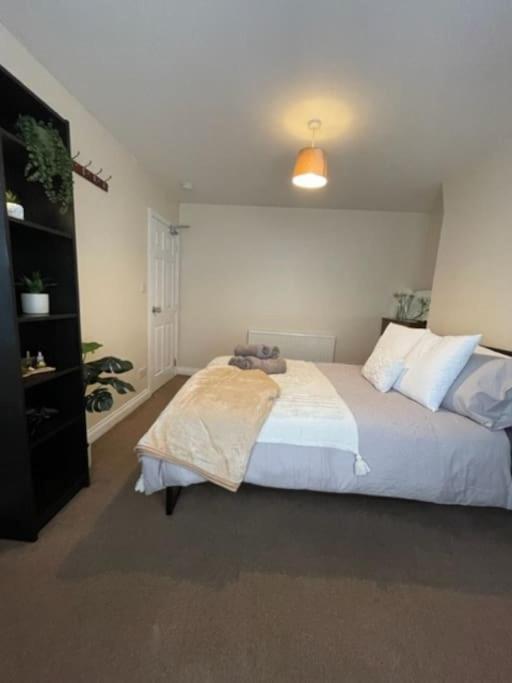 5 Bedroom, Sleeps 9 - Base To Explore Liverpool And Beyond Exterior photo